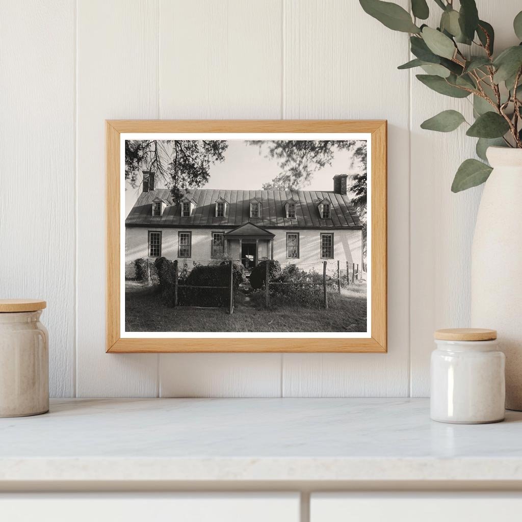 Vintage Gloucester County, VA Home - 20th Century Photo