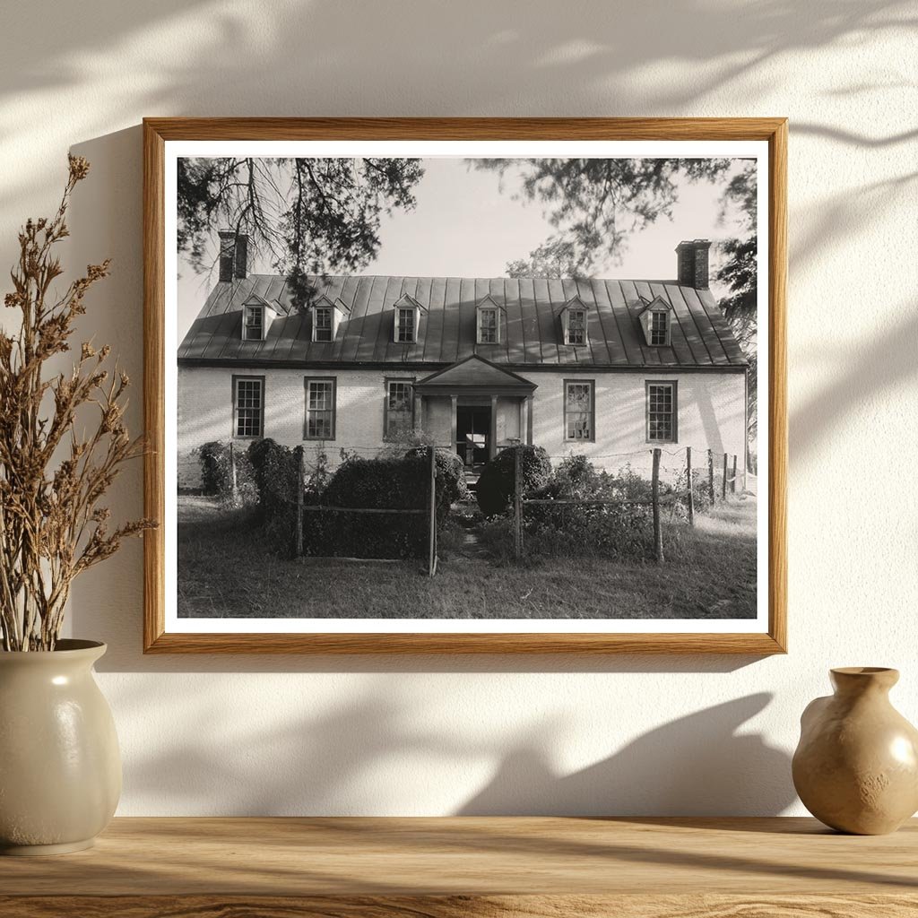 Vintage Gloucester County, VA Home - 20th Century Photo
