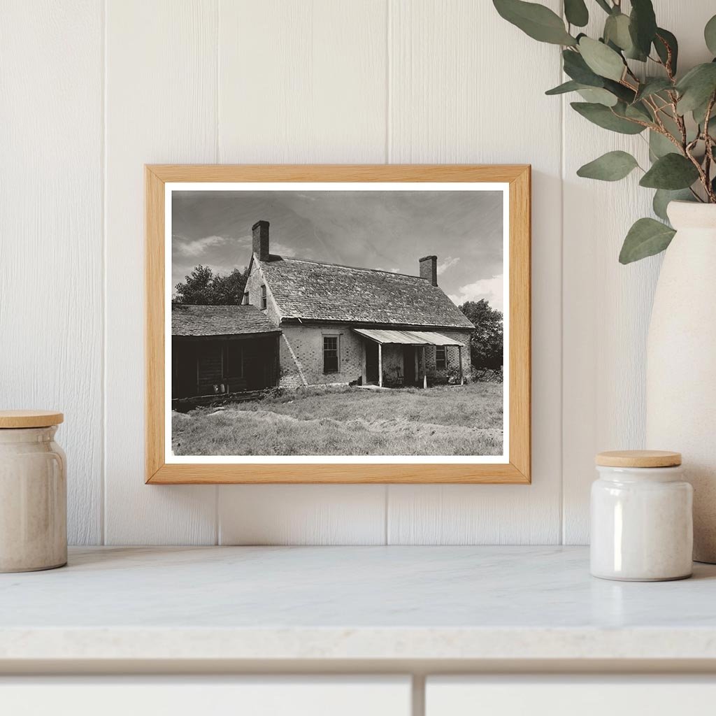 Vintage Architecture in Williamsburg, VA - Early 1900s