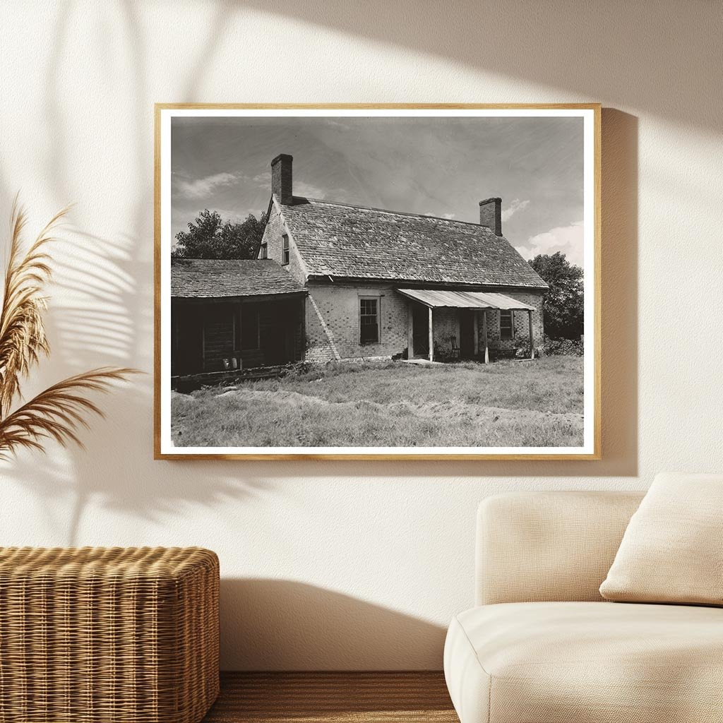 Vintage Architecture in Williamsburg, VA - Early 1900s