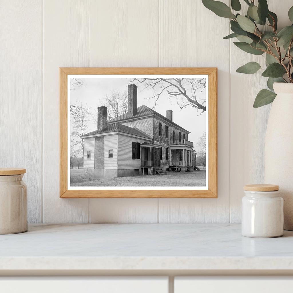 Historic Residence in King and Queen County, VA, 20th Centur