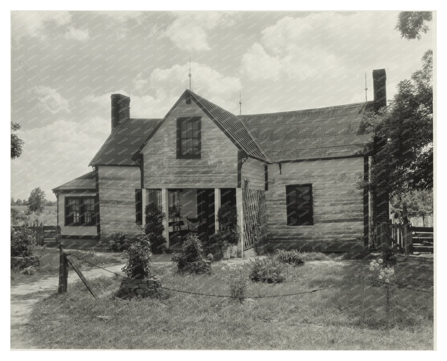 Mangohick Village, VA Home: Early 20th Century Architecture