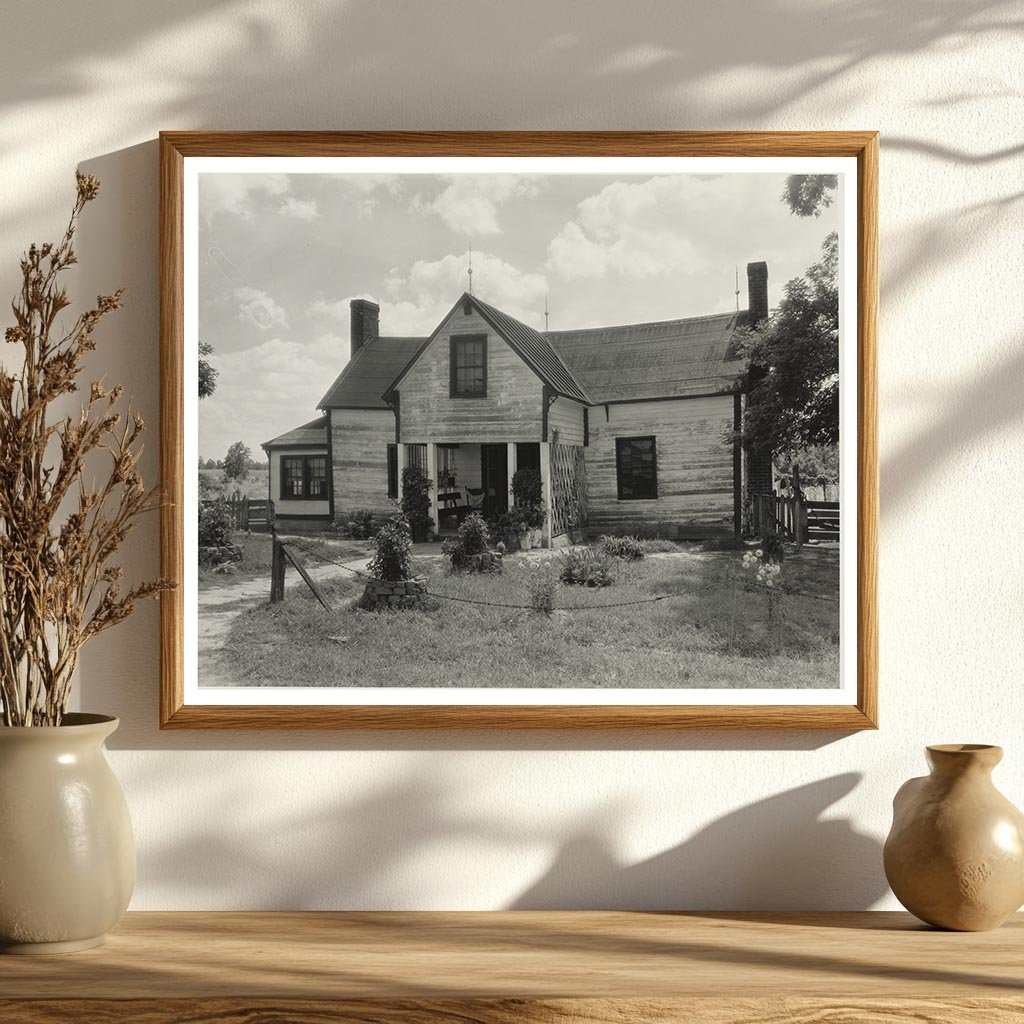 Mangohick Village, VA Home: Early 20th Century Architecture