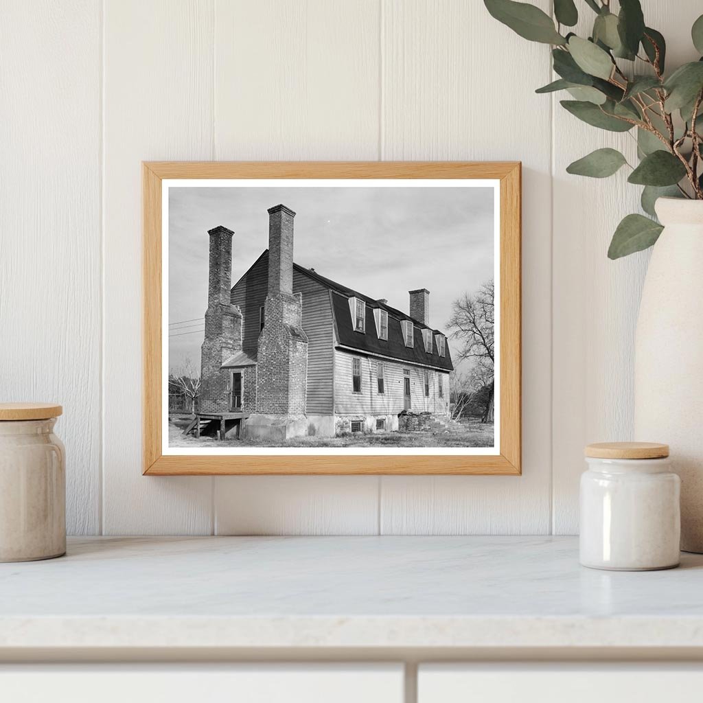 Sweet Hall, Virginia: Historic 1794 Structure in Photo