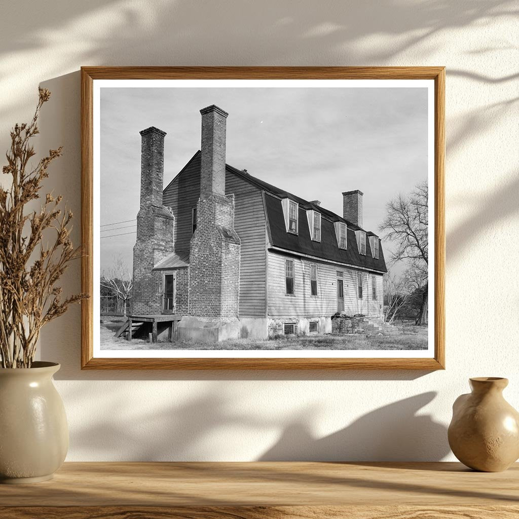 Sweet Hall, Virginia: Historic 1794 Structure in Photo