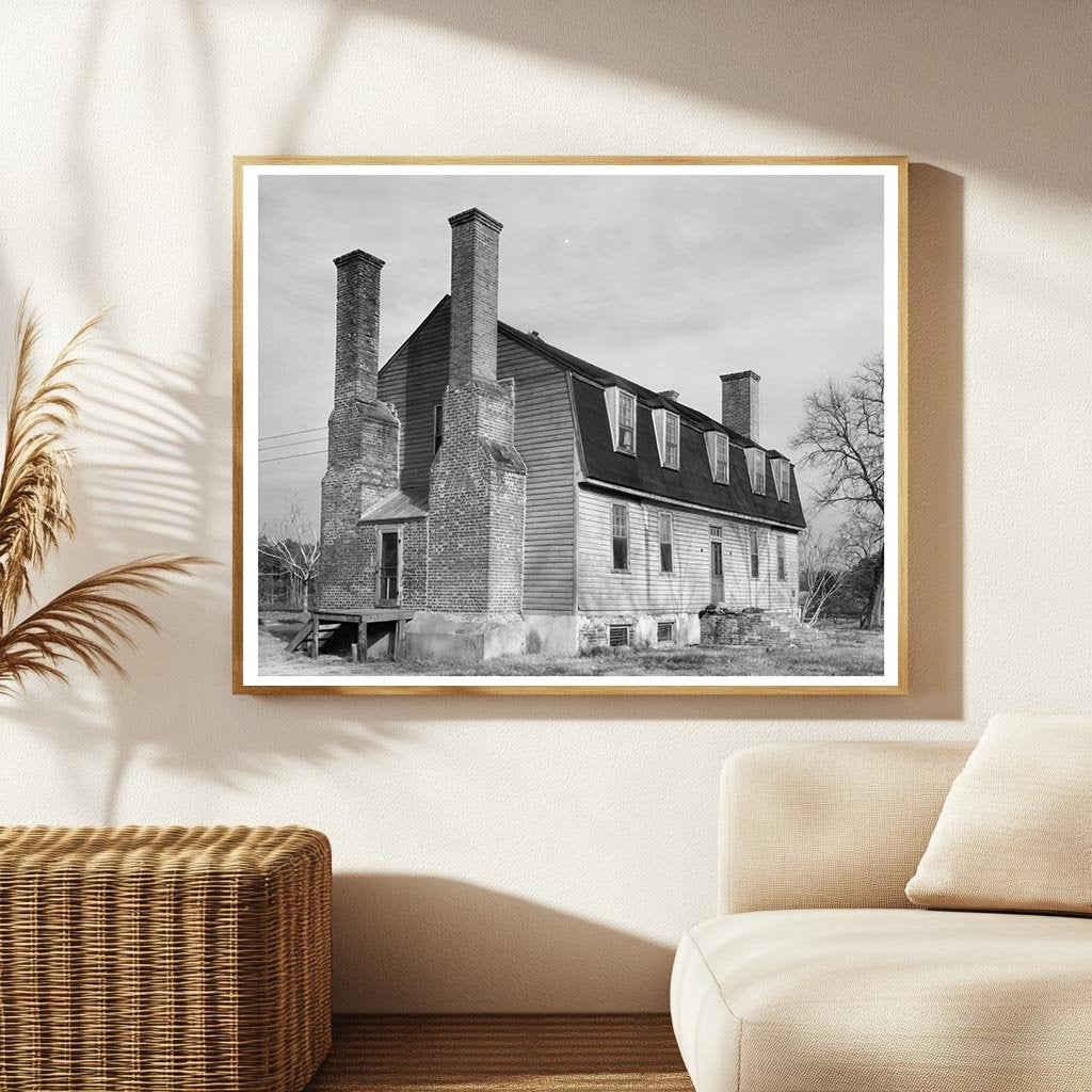 Sweet Hall, Virginia: Historic 1794 Structure in Photo