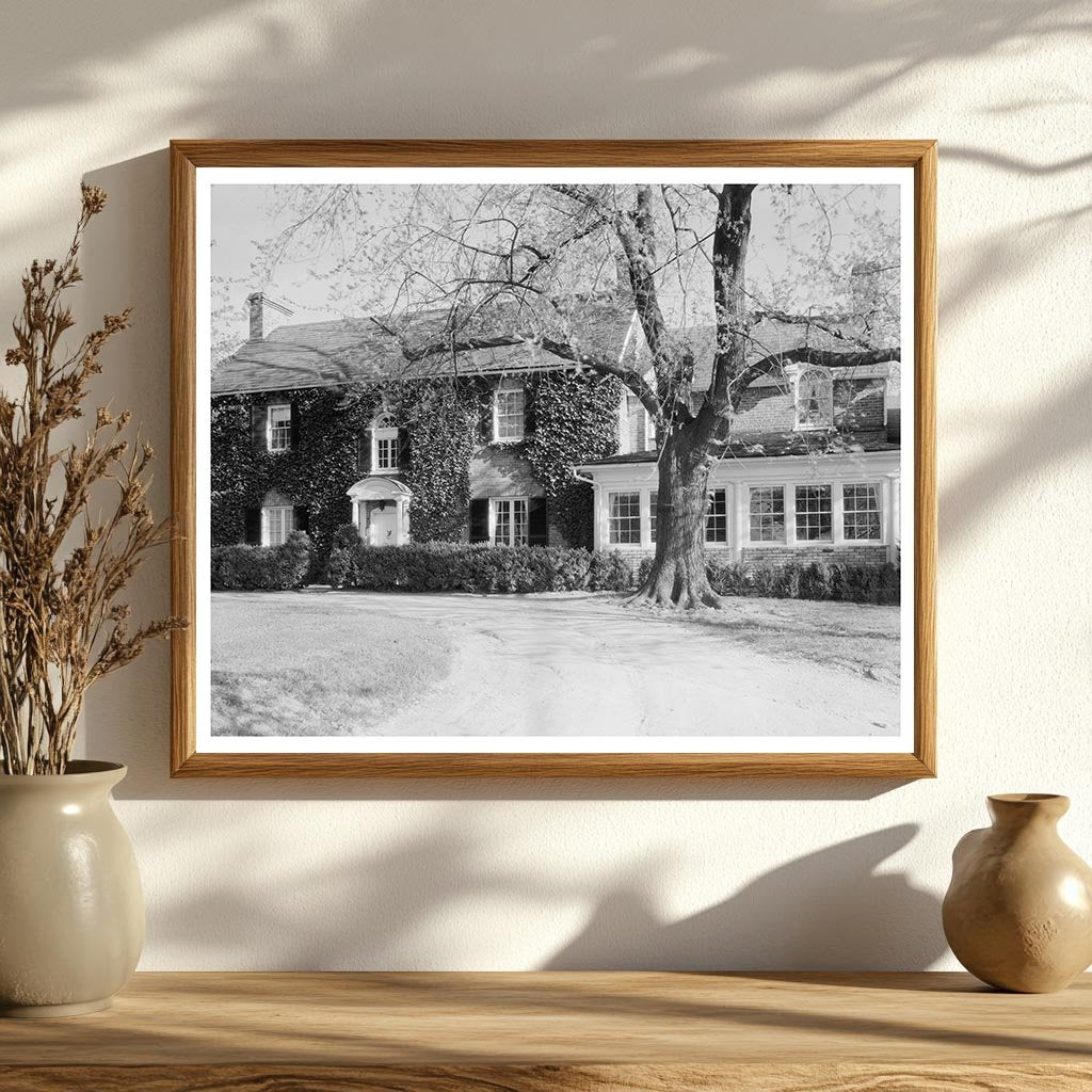 Middleburg, VA Vintage School Architecture Photo, 1900s