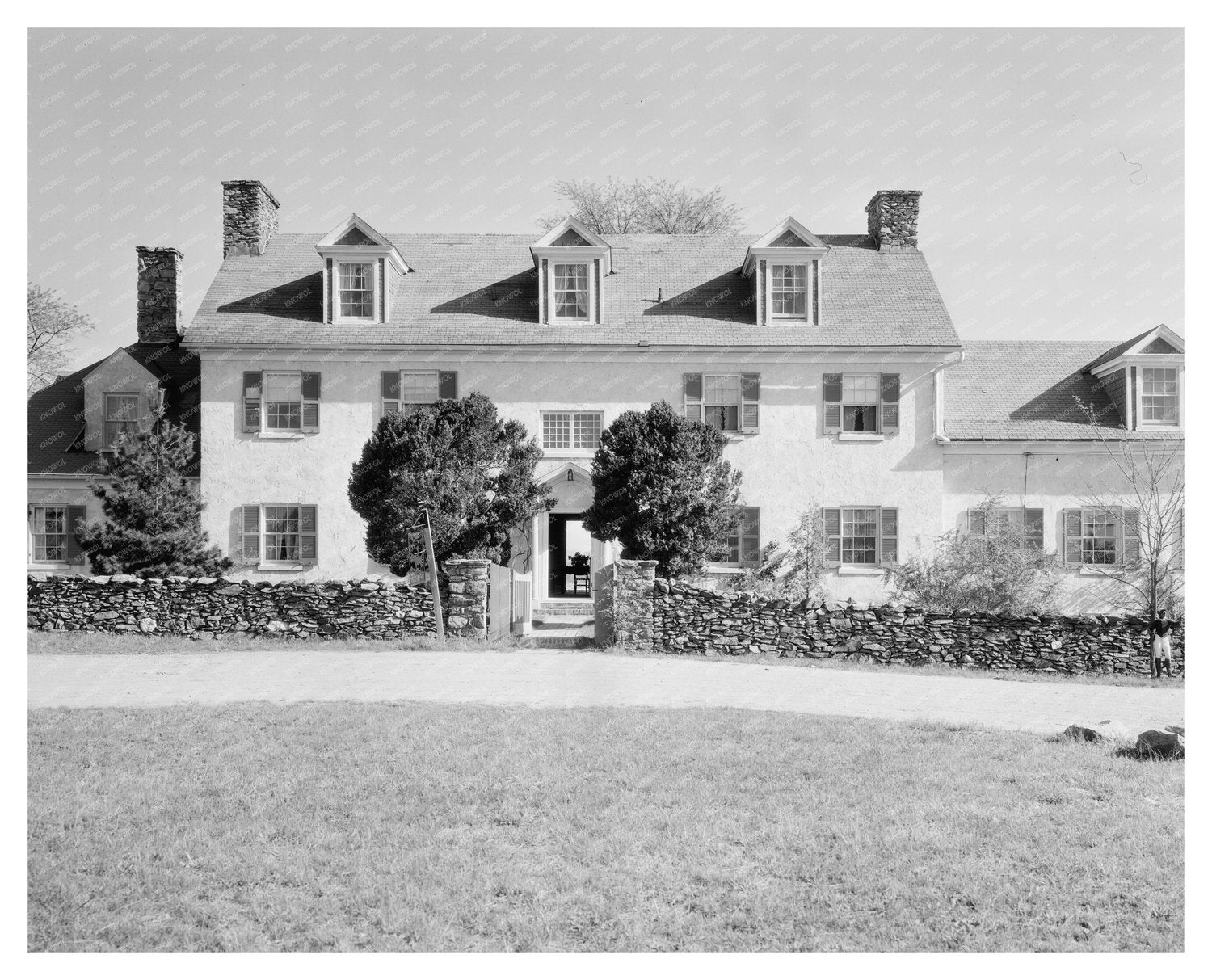 Vintage Photo of Middleburg, VA Architecture, 1953