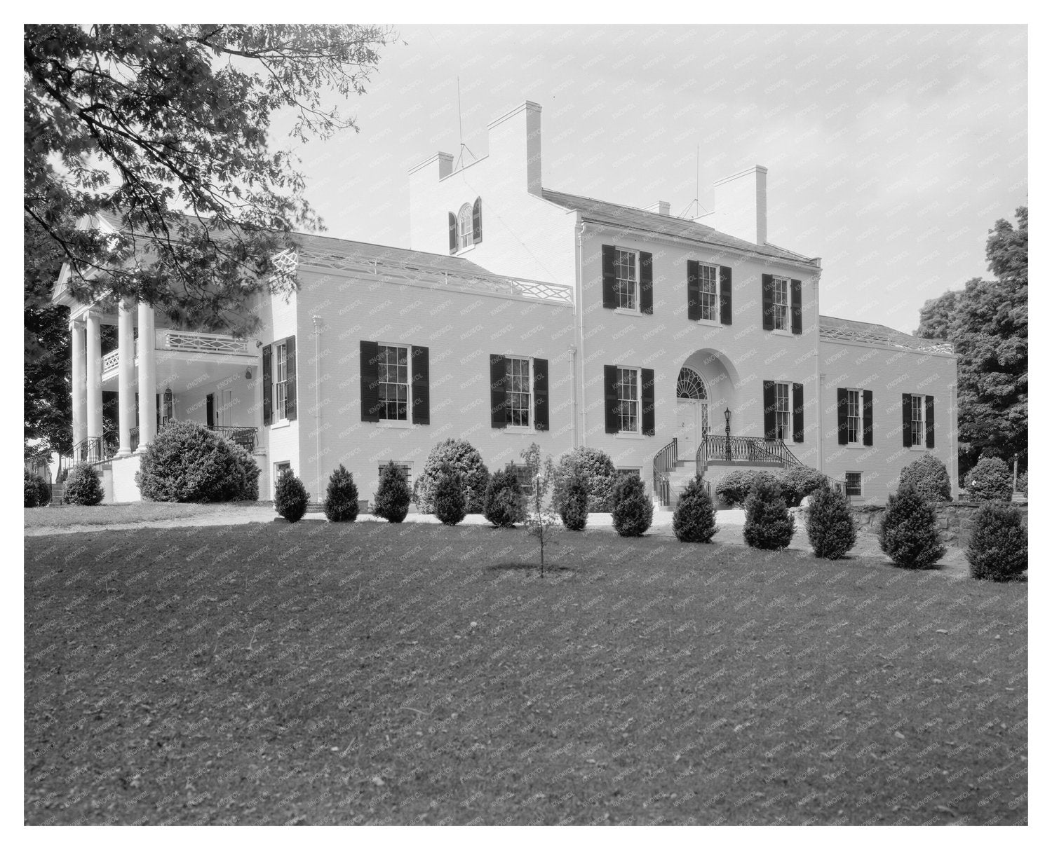 Historic Dwelling in Aldie, VA - Built 1823 for Monroe