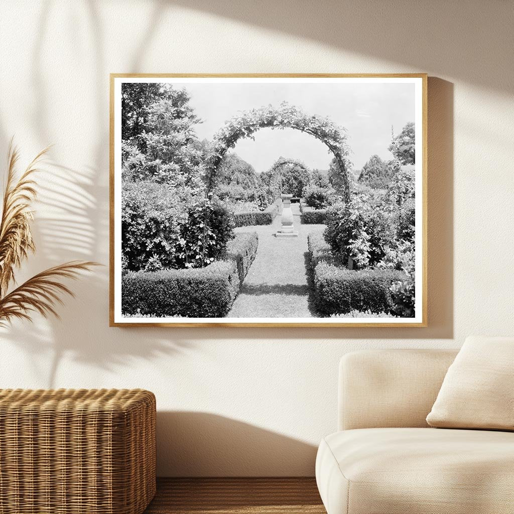 Vintage Garden Photo, Leesburg VA, 1953