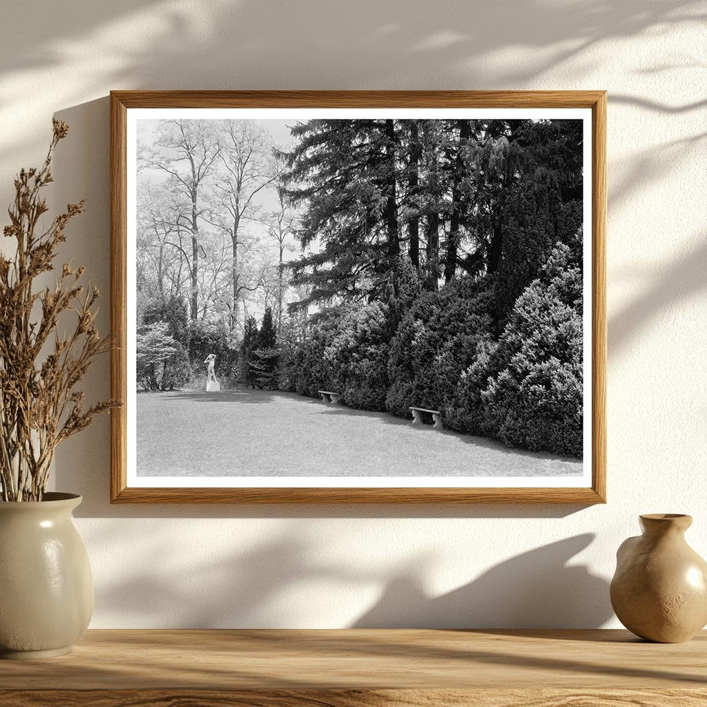 Vintage Photo of Leesburg, Virginia Gardens, 20th Century