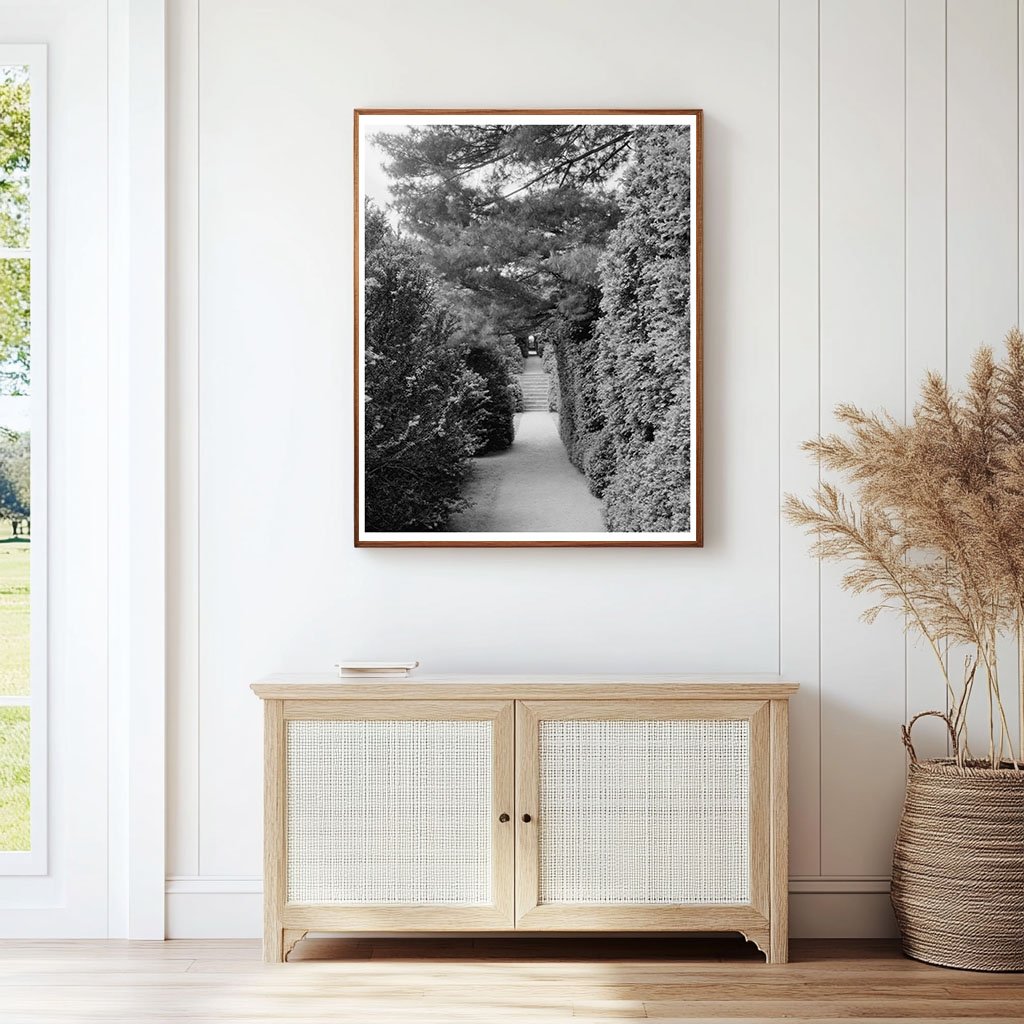 Vintage Landscape in Leesburg, VA – Early 20th Century