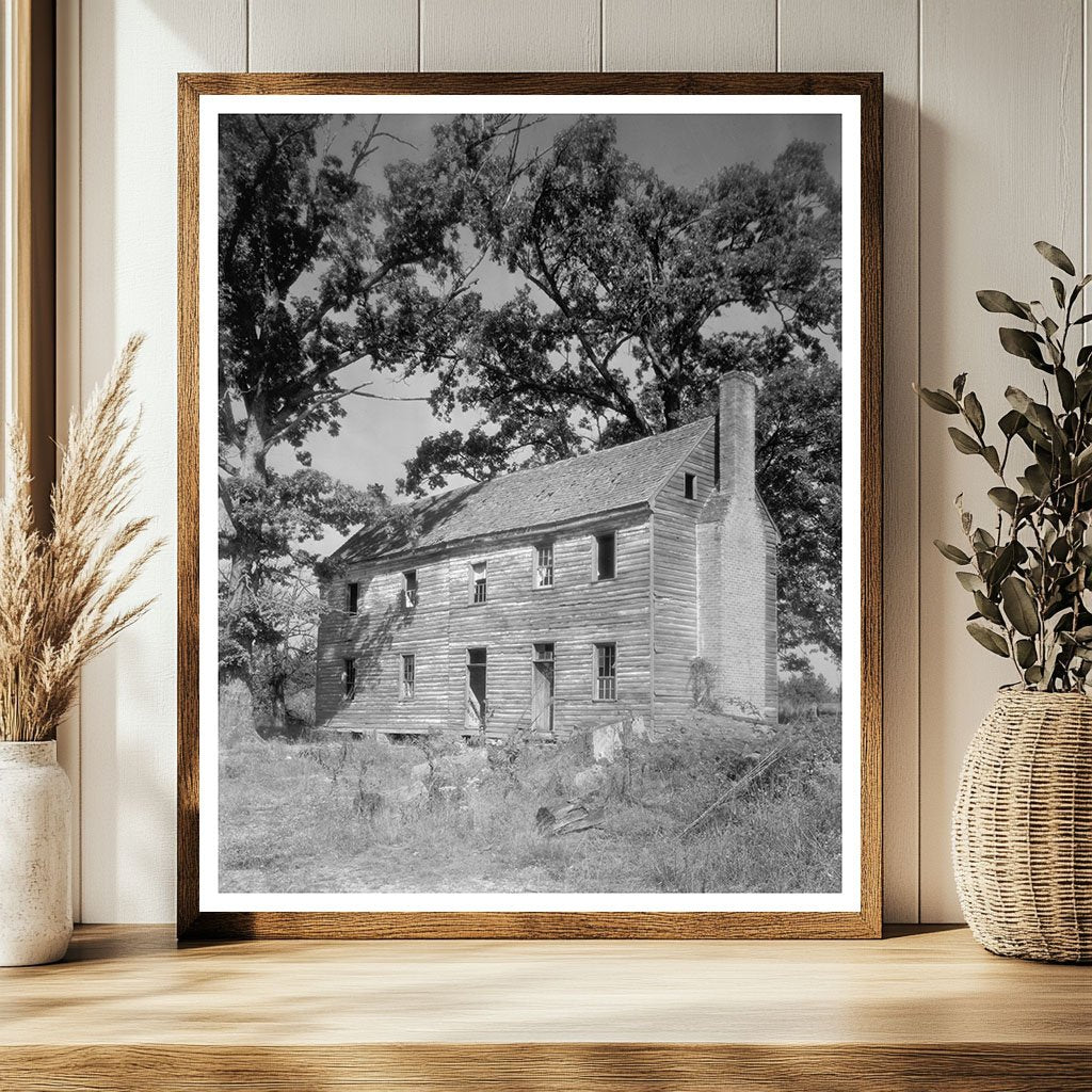 Vintage Wooden Building in Trevilians, VA - Mid-20th Century