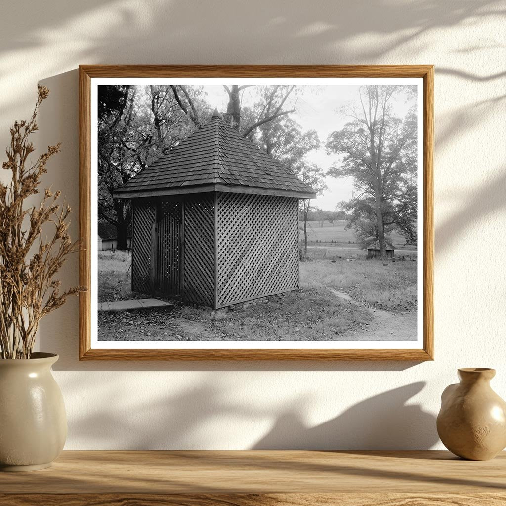 Well House in Gordonsville, Virginia, 1930s Snapshot