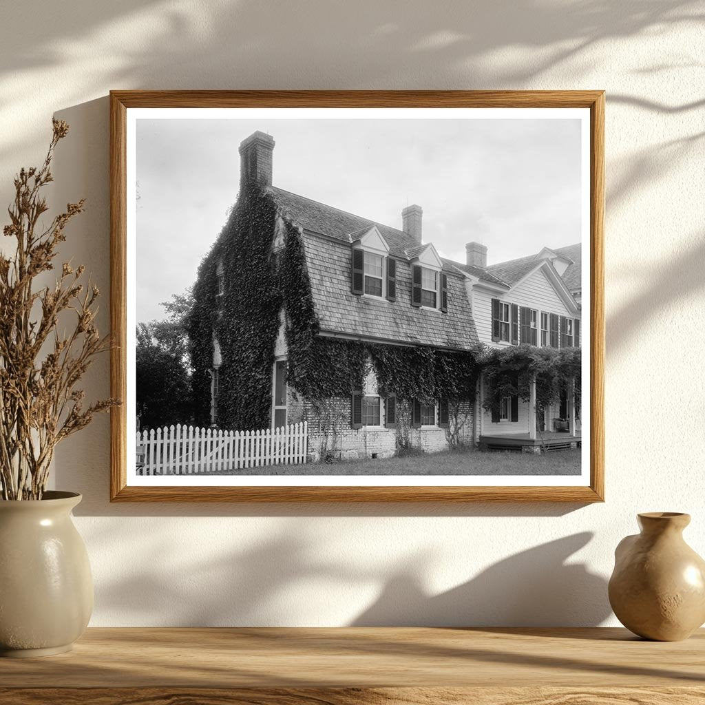 Vintage Home in Mathews County, Virginia, 20th Century