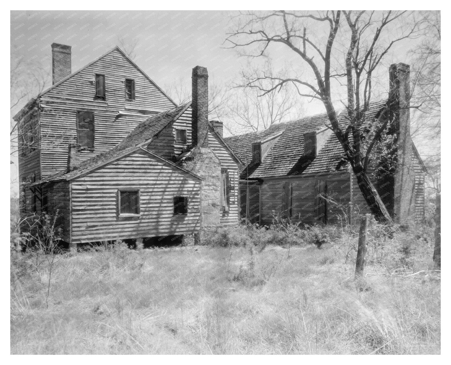 Vintage Farmhouse in Mecklenburg County, VA - 20th Century