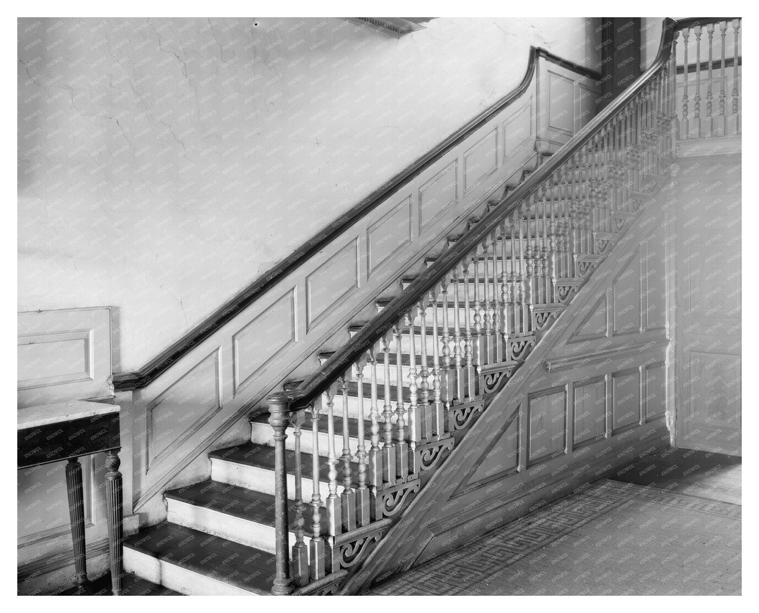 Historic Interior of 1776 Building, Warminster, VA