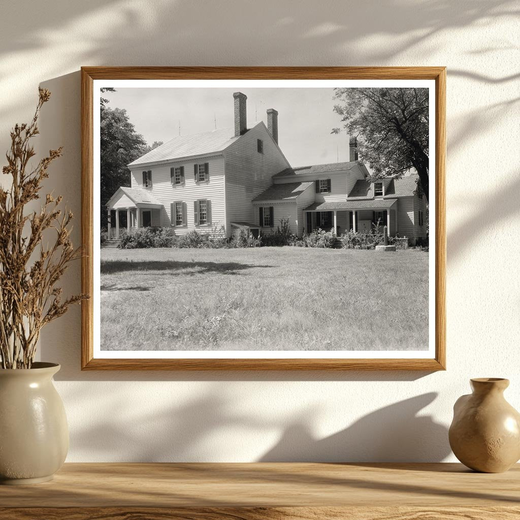 1834 Dwelling in Eastville, Virginia: Vintage Architecture