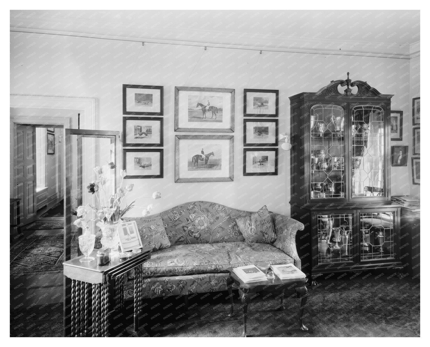 Gordonsville VA Interior Scene - Vintage Photography 1953