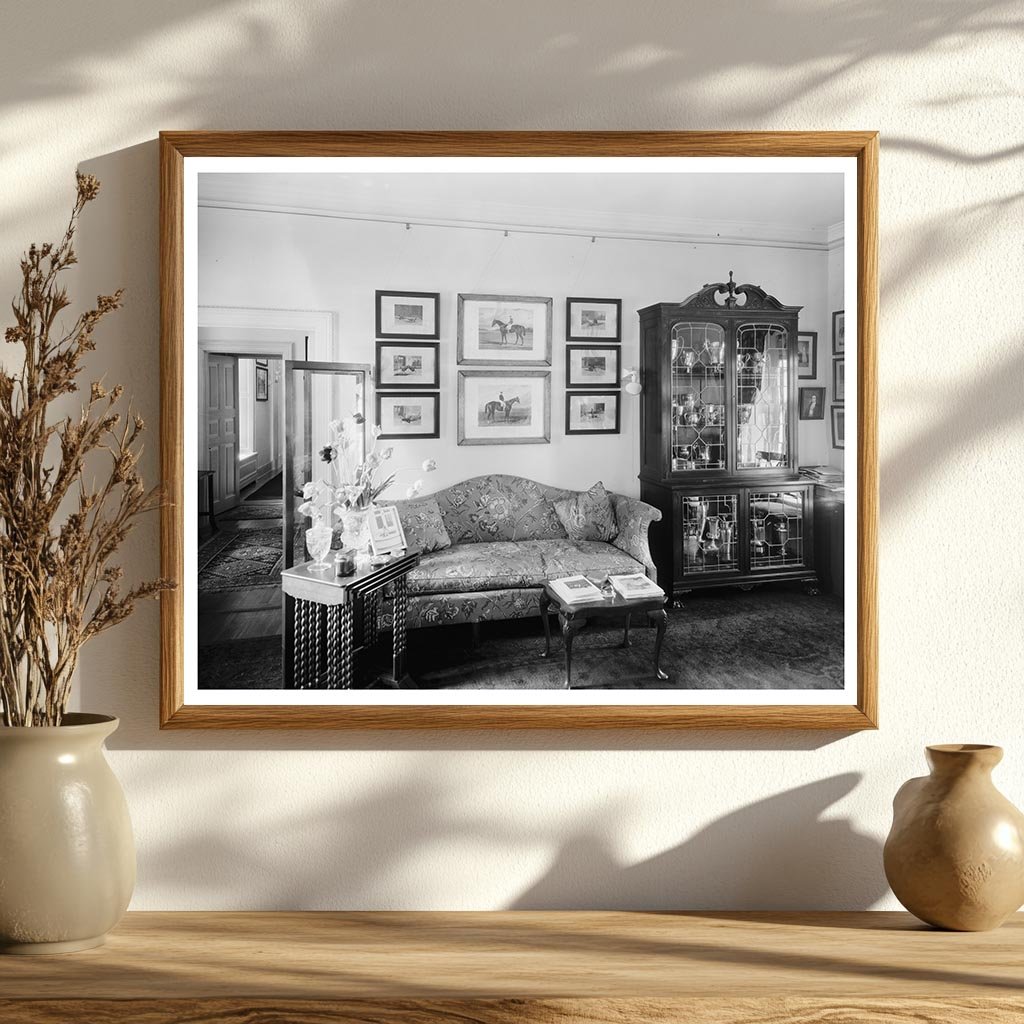 Gordonsville VA Interior Scene - Vintage Photography 1953