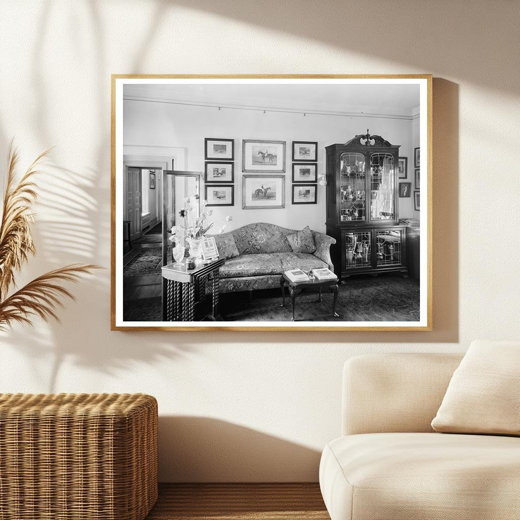 Gordonsville VA Interior Scene - Vintage Photography 1953