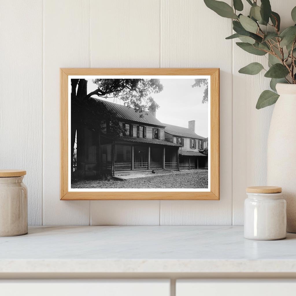 Historic Building in Gordonsville, VA - Pre-1787 Photo