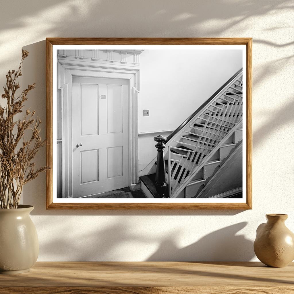 Historic Building in Surry, VA, 1730 - Architectural Signifi