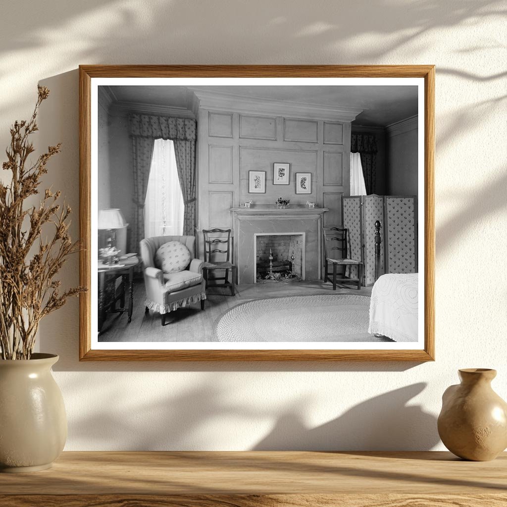 Historic Building in Surry, VA - Colonial Architecture 1730