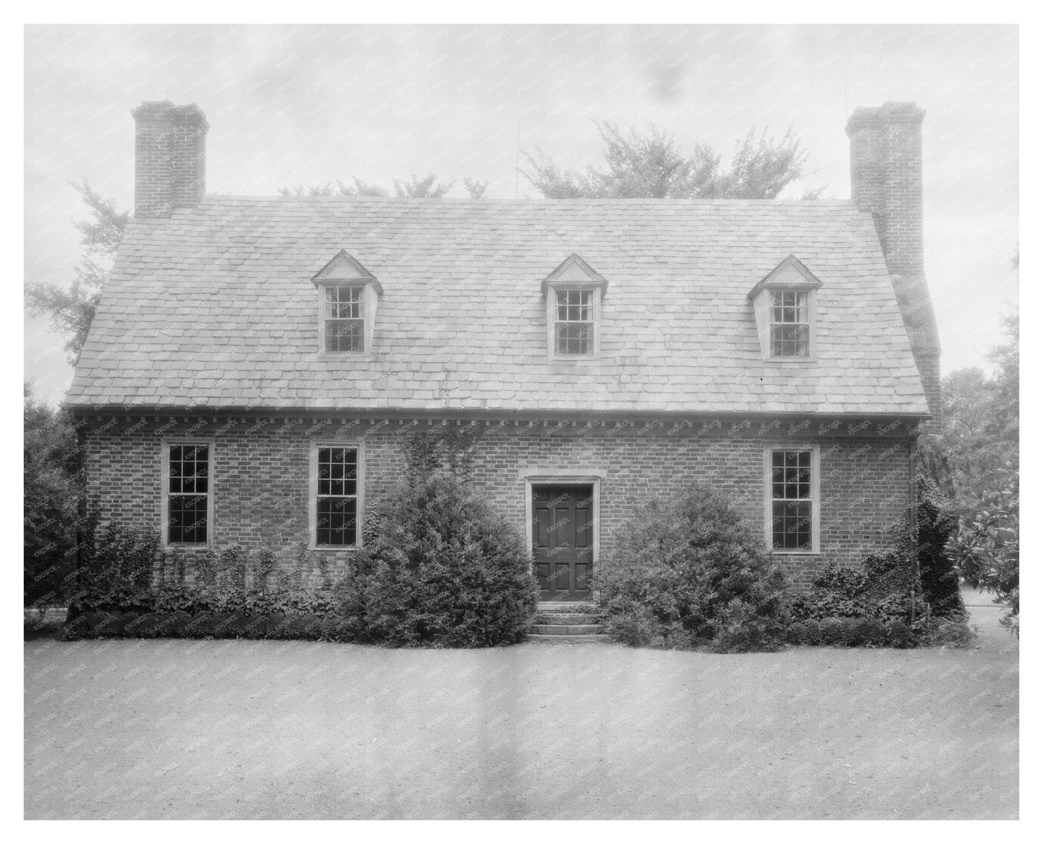 Historic Brick House in Norfolk, VA - Pre-1634 Architecture