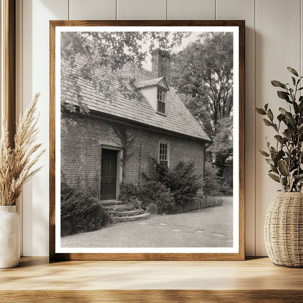 Historic Brick House in Norfolk, VA - Pre-1634