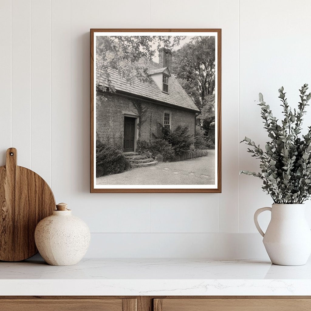 Historic Brick House in Norfolk, VA - Pre-1634