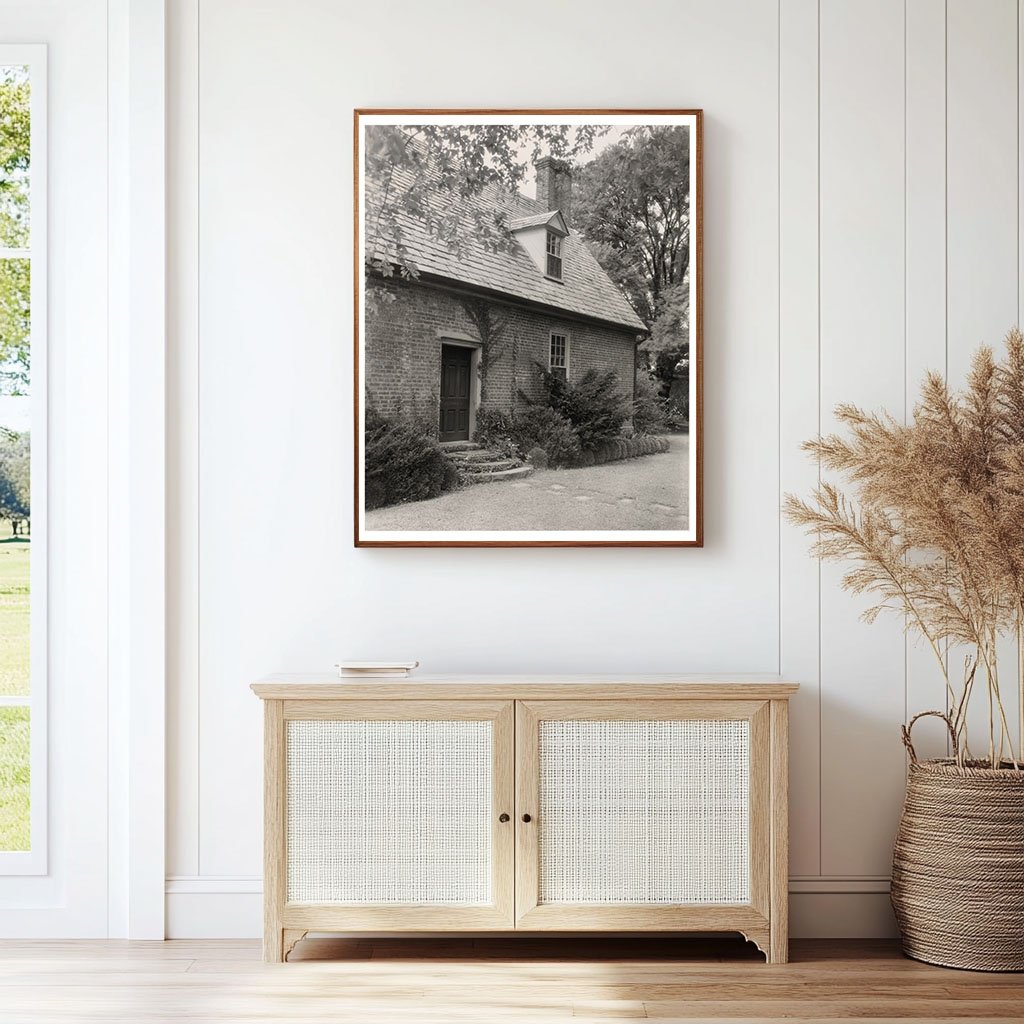 Historic Brick House in Norfolk, VA - Pre-1634