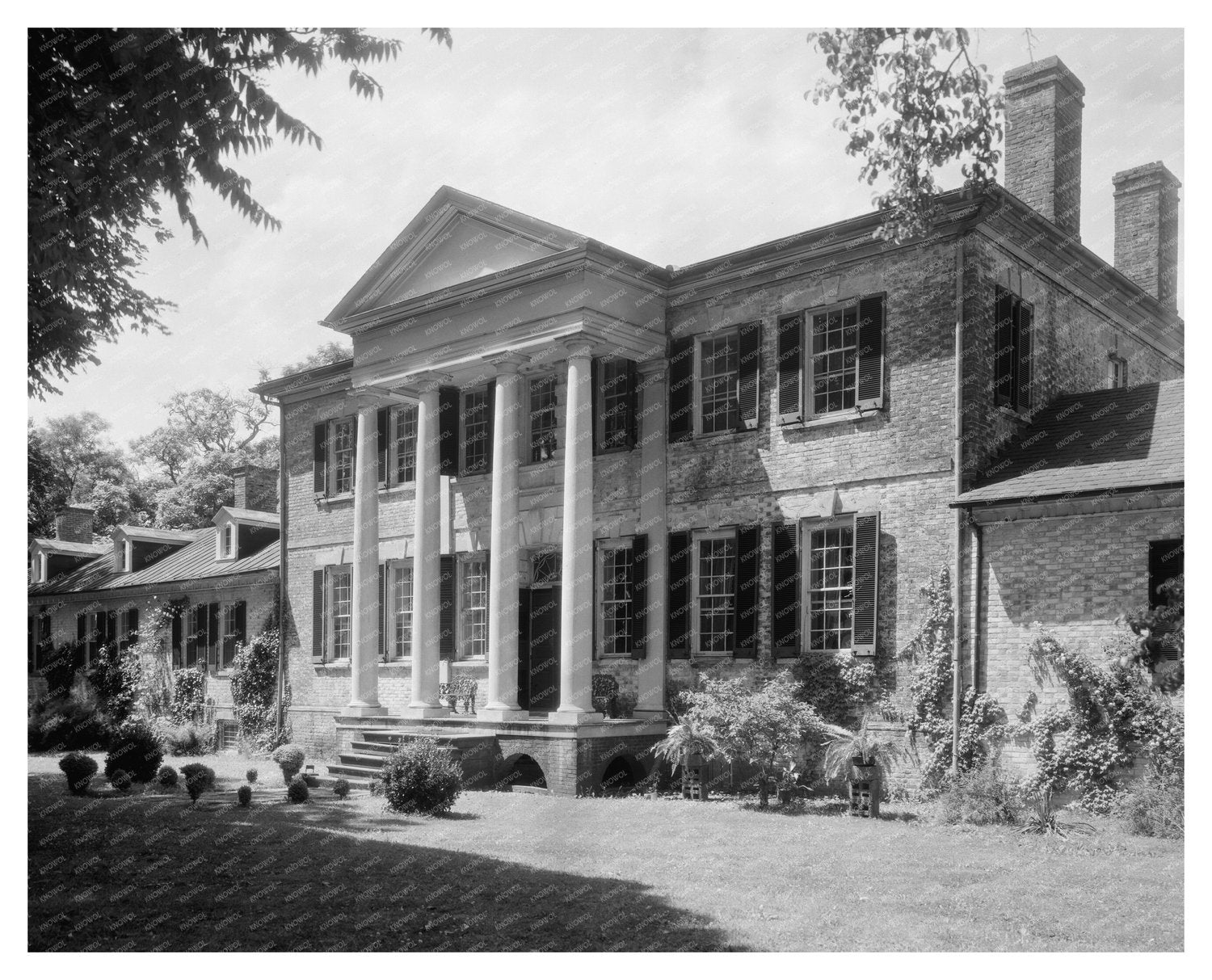 Historic Dwelling in Richmond, VA - 1730 Architecture