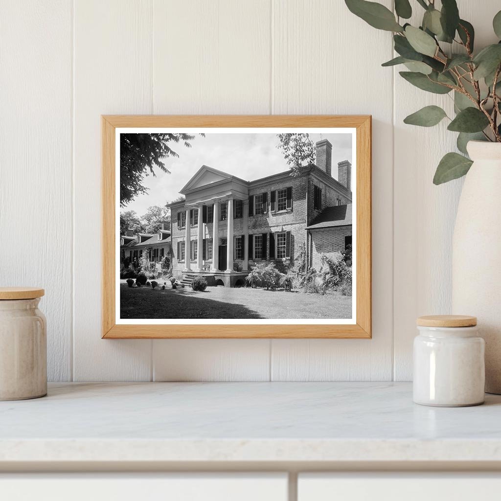 Historic Dwelling in Richmond, VA - 1730 Architecture