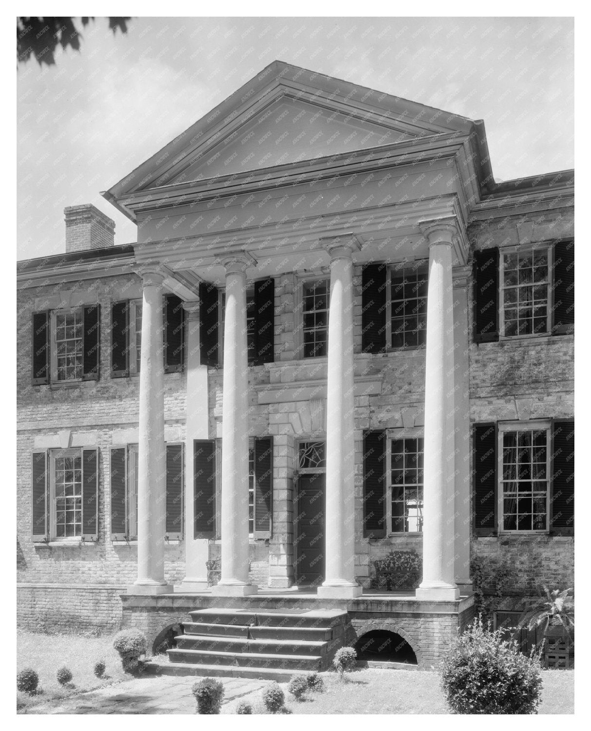 1730 Architectural Gem in Warsaw, Virginia - Historical Phot
