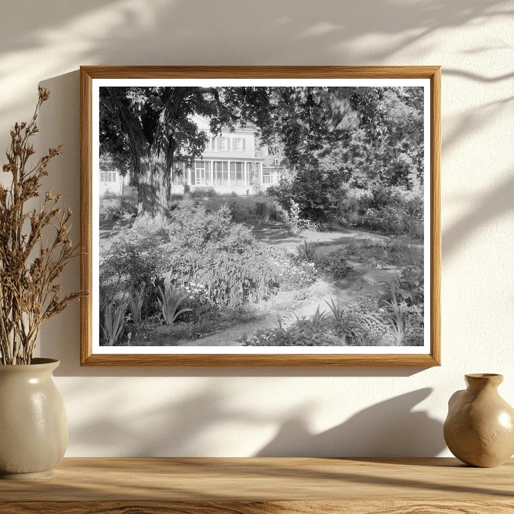 Vintage Estate Photo, Warsaw VA, 1730 Architecture