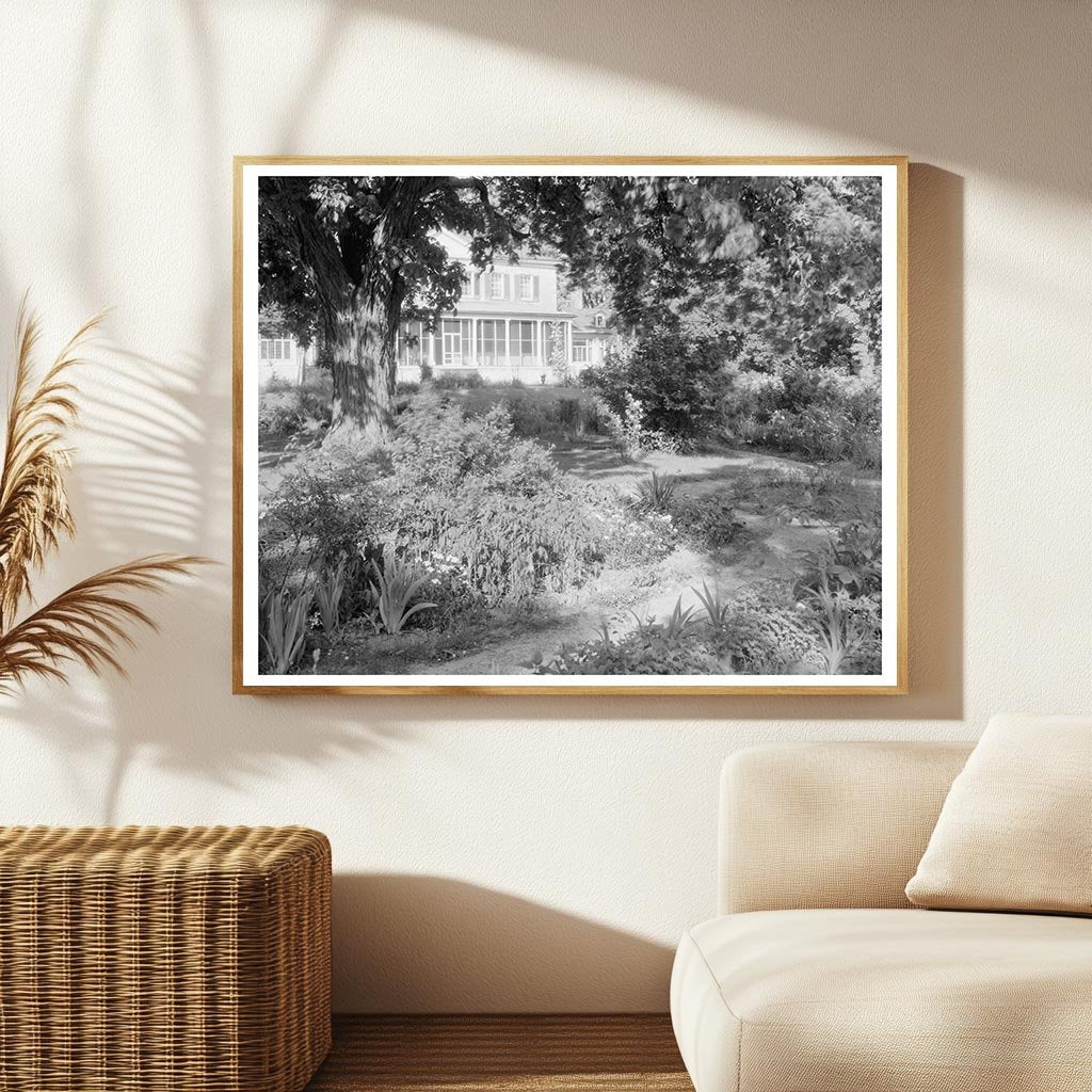 Vintage Estate Photo, Warsaw VA, 1730 Architecture