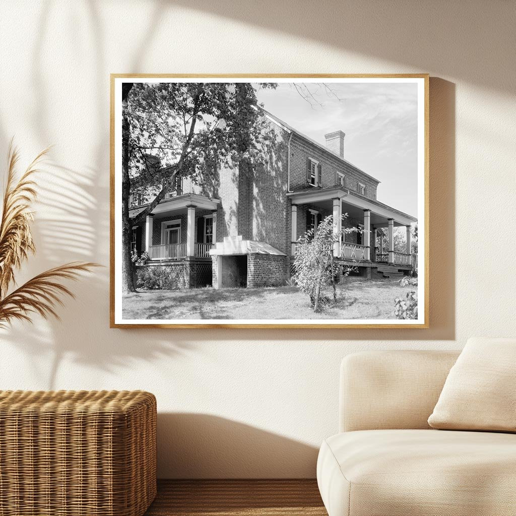Vintage Farmhouse in Salem, VA - Early 1900s Photo