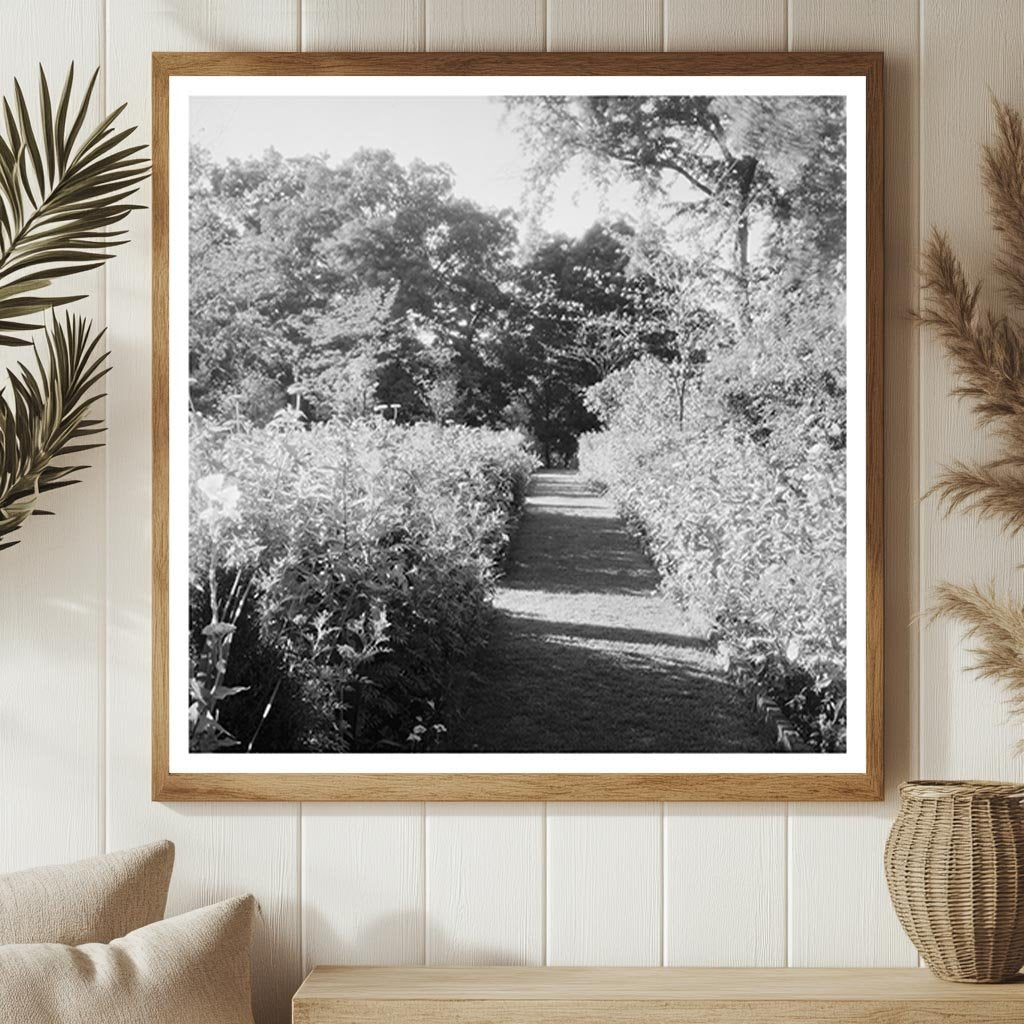 1939 Vintage Photo of Hollins Gardens, Roanoke VA
