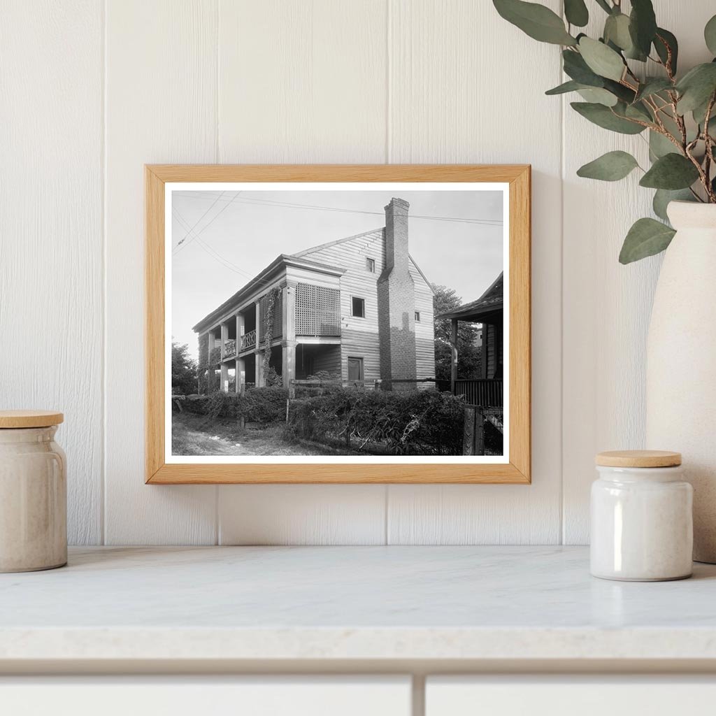 Historic Tavern in Roanoke County, Virginia, 20th Century