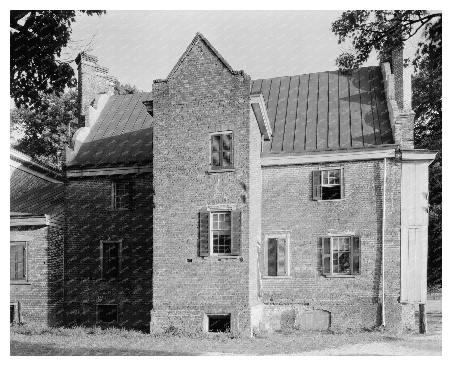 Historic 1660 Structure in Surry County, Virginia