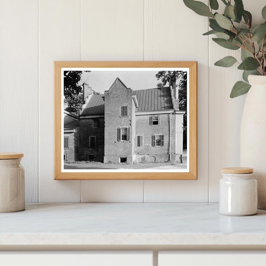 Historic 1660 Structure in Surry County, Virginia