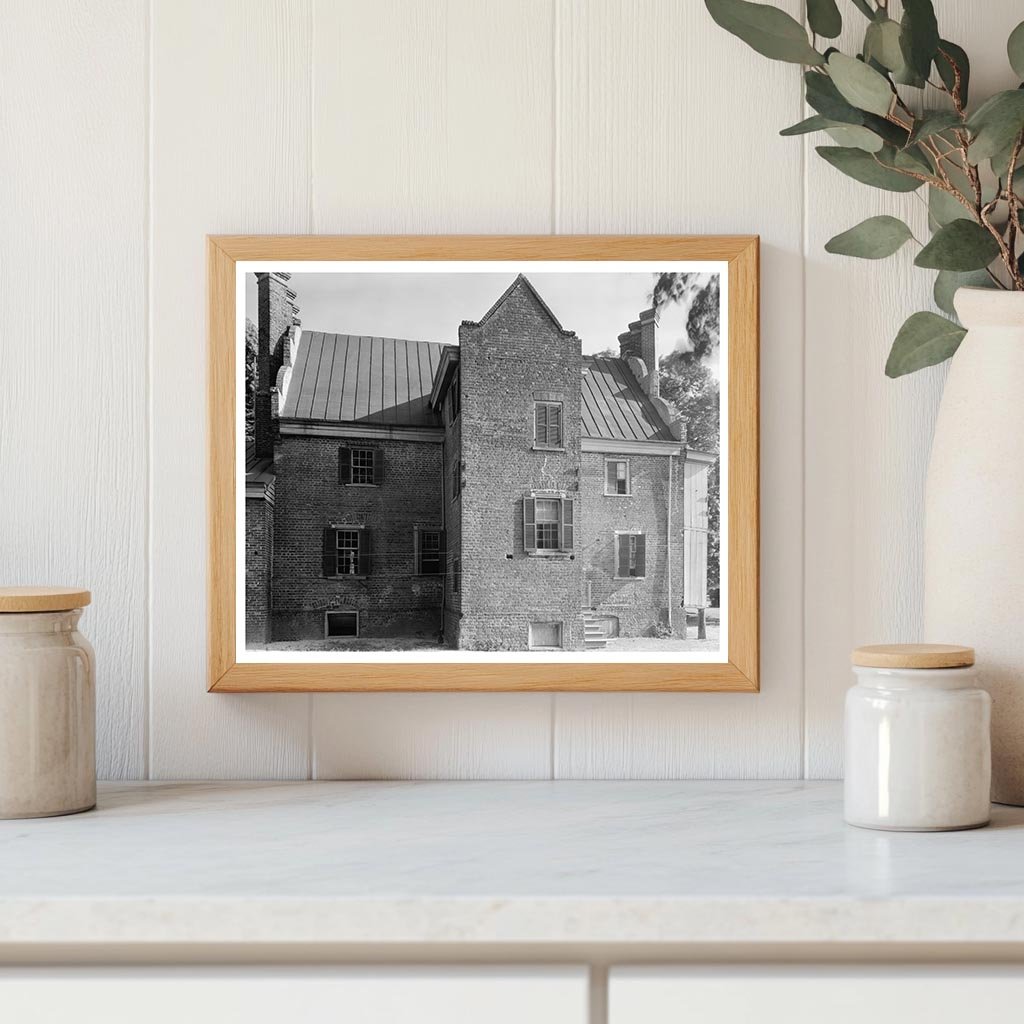 Historic Building in Surry County, VA - 1660