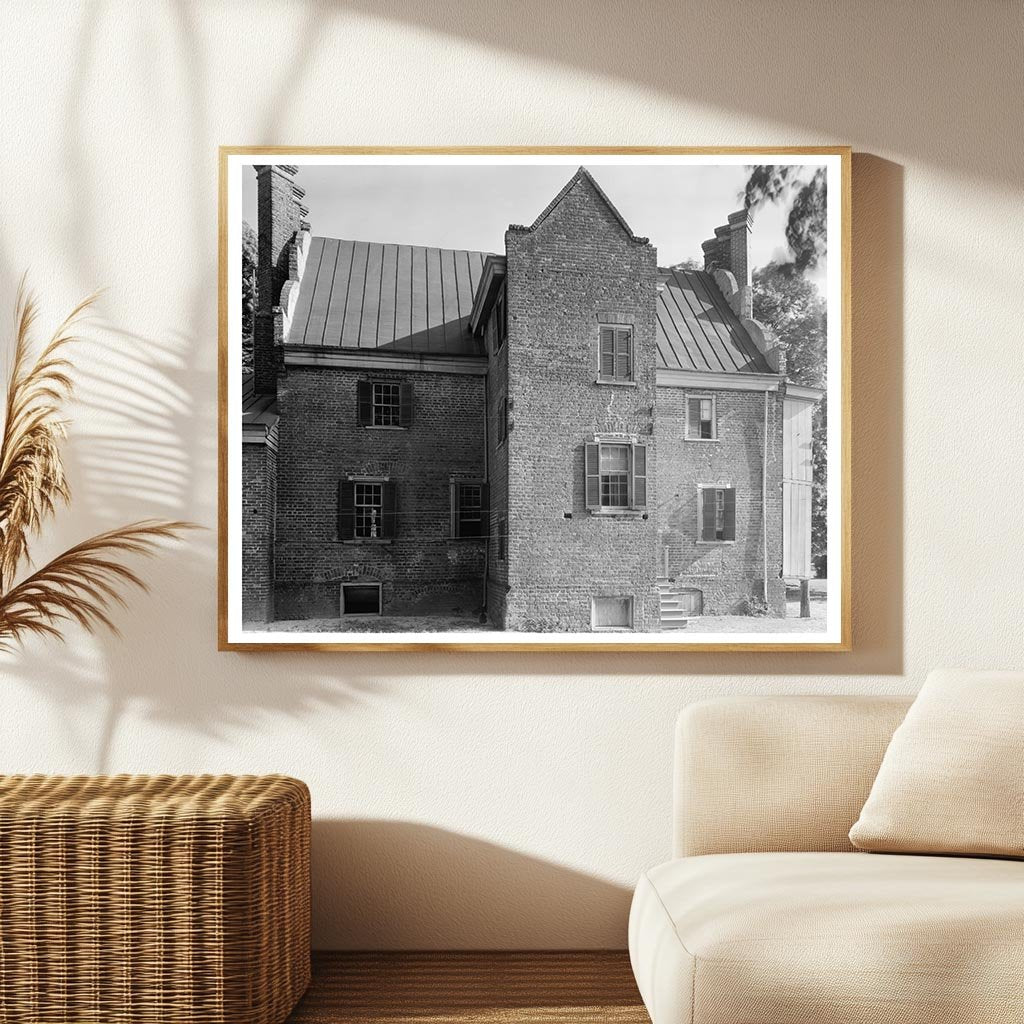 Historic Building in Surry County, VA - 1660