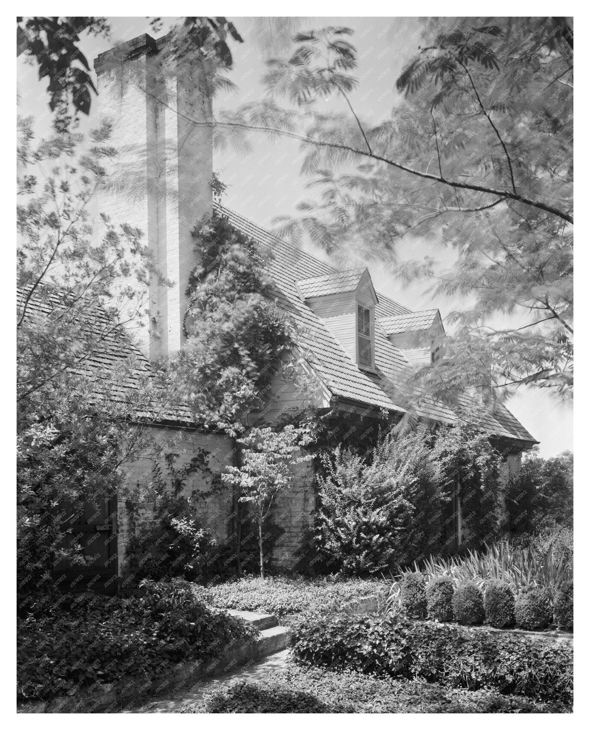Historic Mansion in Claremont, VA - Built 1668