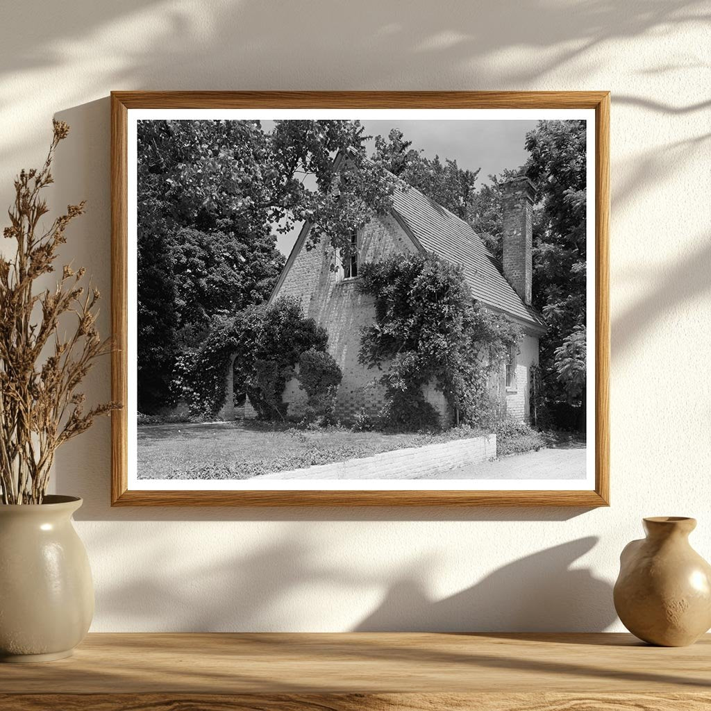 Historic Mansion in Claremont, VA - 1668 Architecture