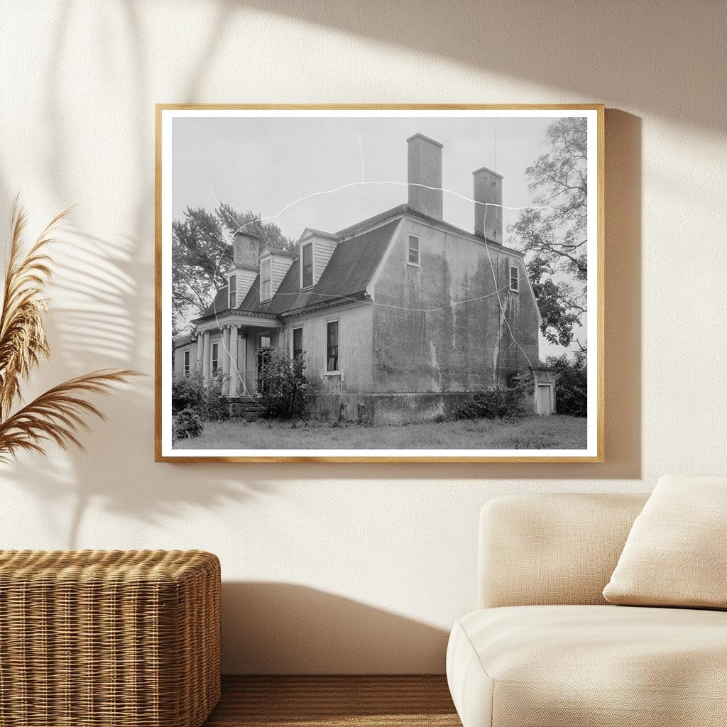 Vintage Homes in Spring Grove, VA - Mid 20th Century