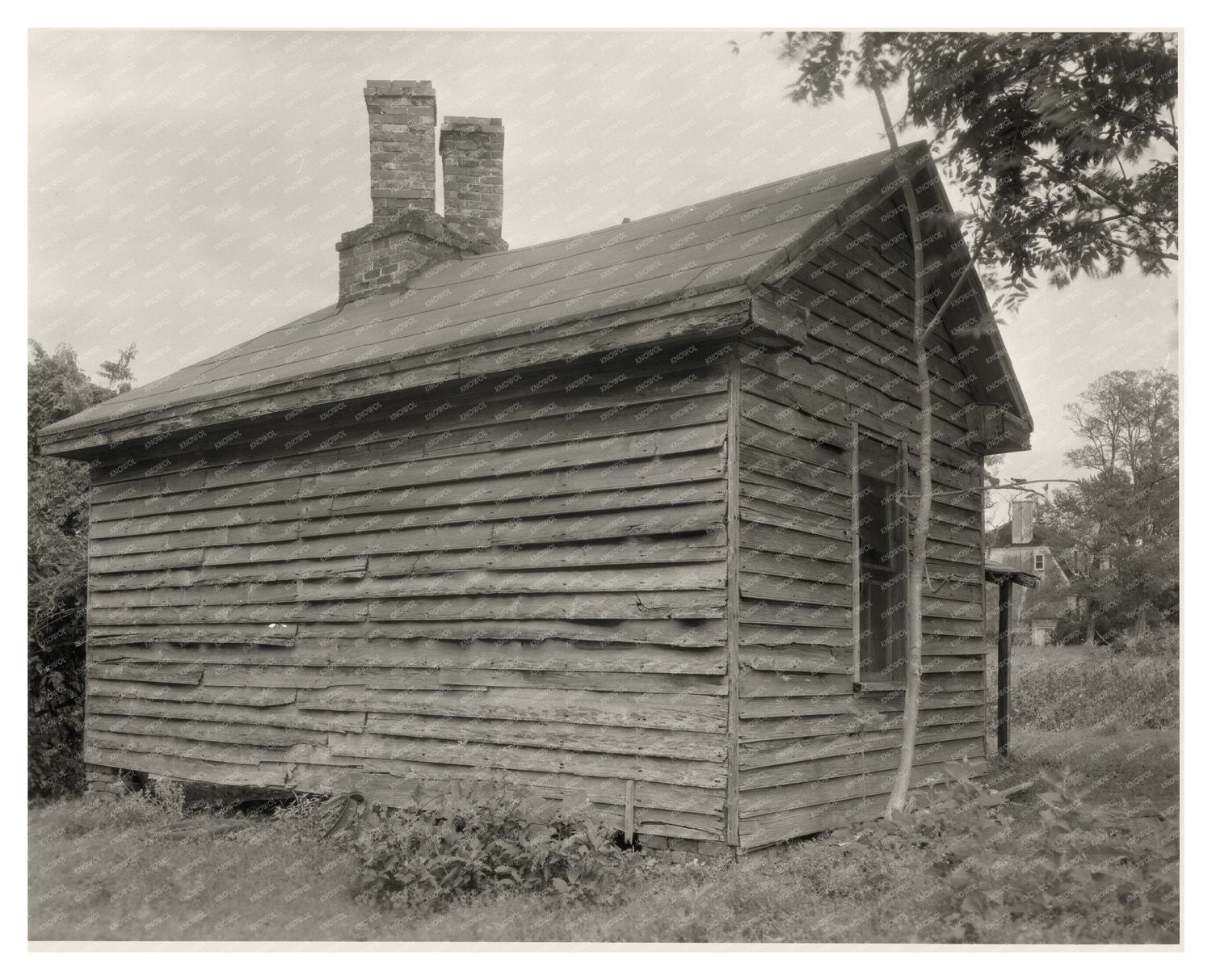 Early 20th Century Plank Buildings in Spring Grove, VA