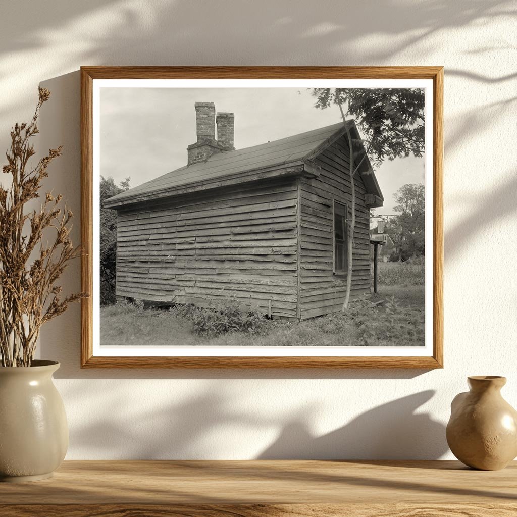 Early 20th Century Plank Buildings in Spring Grove, VA