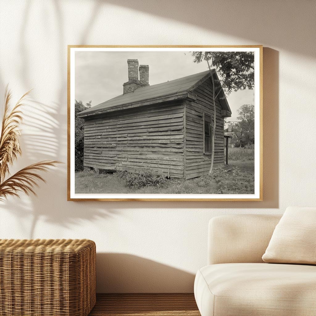 Early 20th Century Plank Buildings in Spring Grove, VA